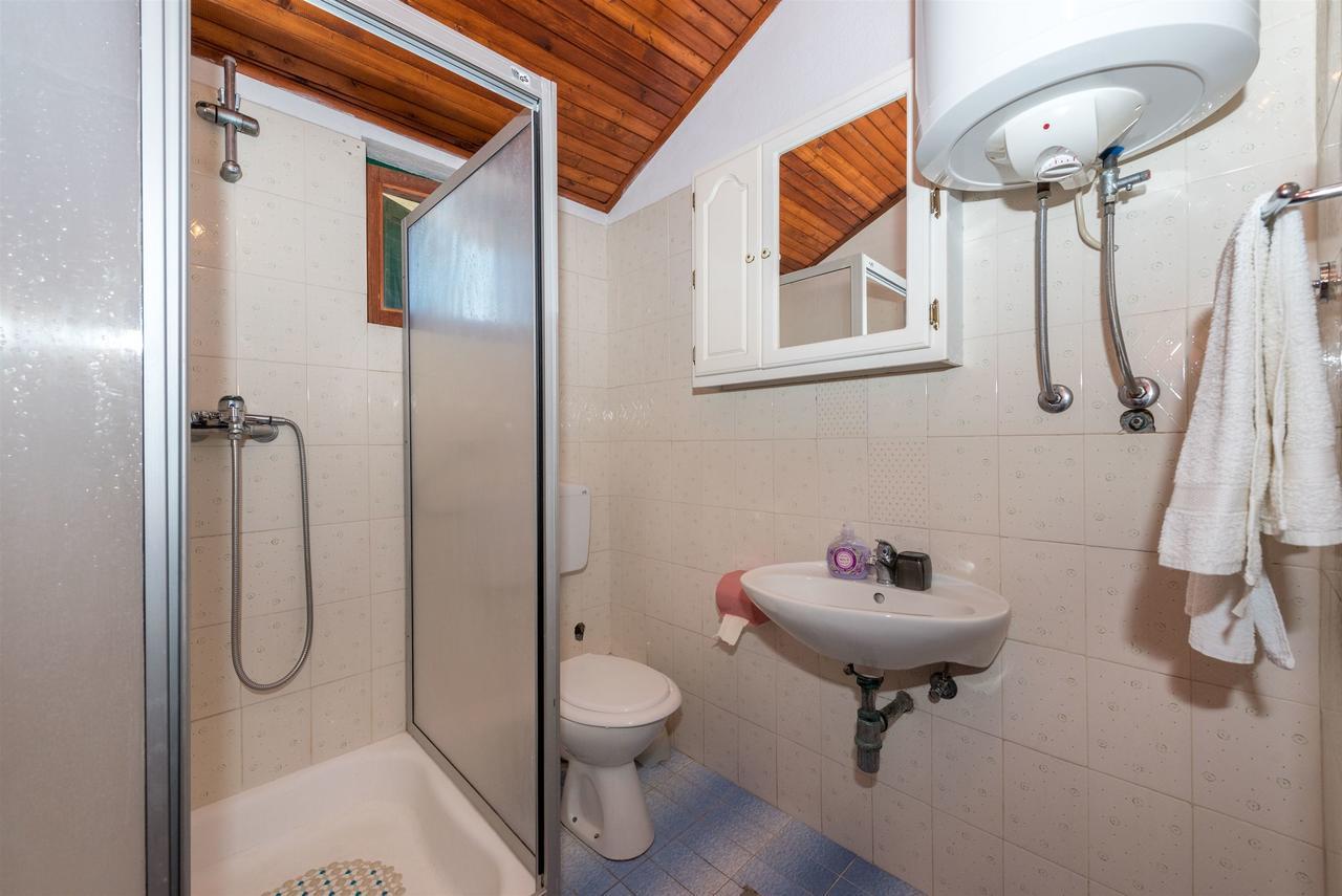 Apartments Anita ซรีมา ภายนอก รูปภาพ